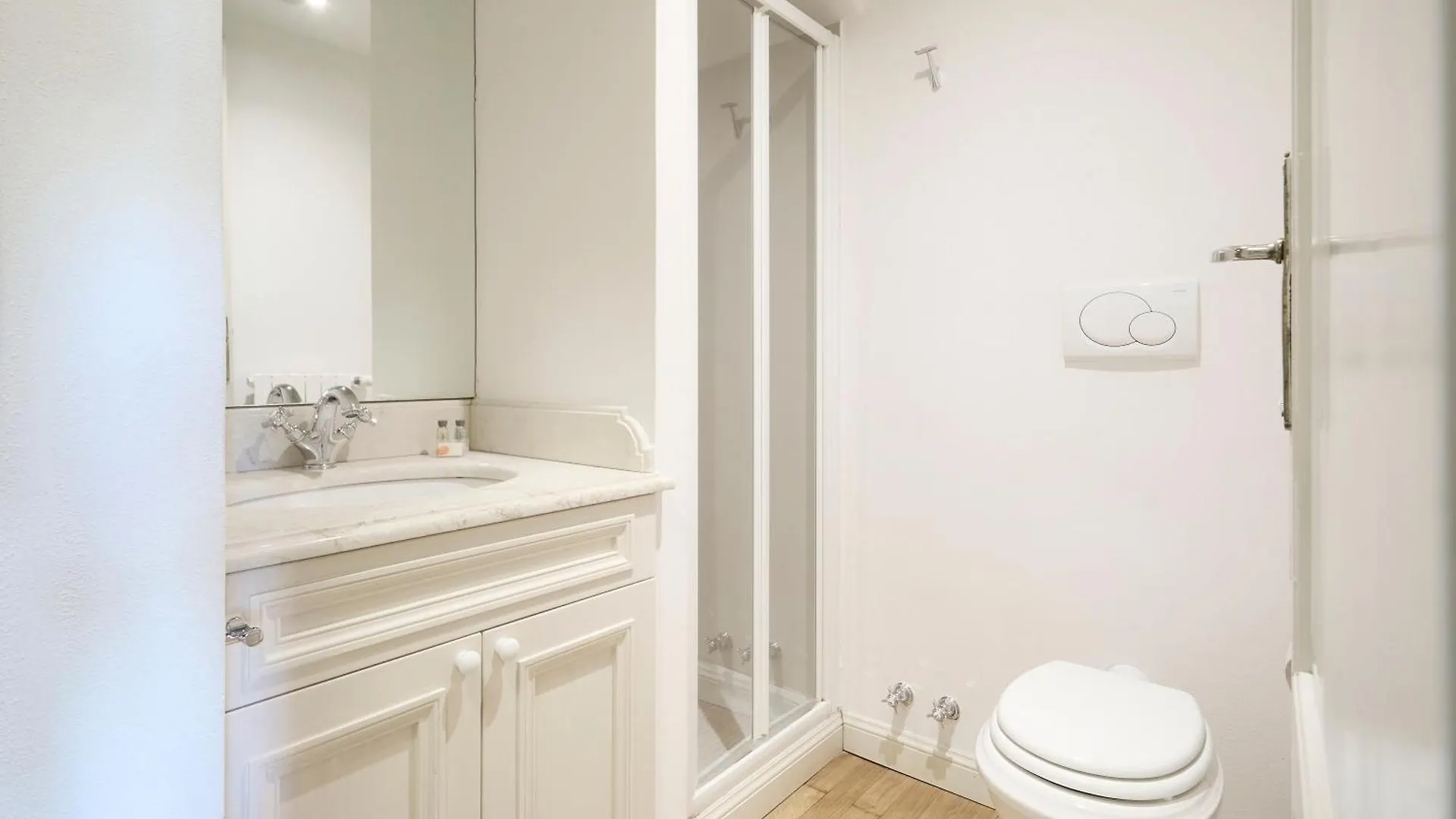 Elegante Quadrilocale Conciliazione - Mirable Pm Apartment Milan