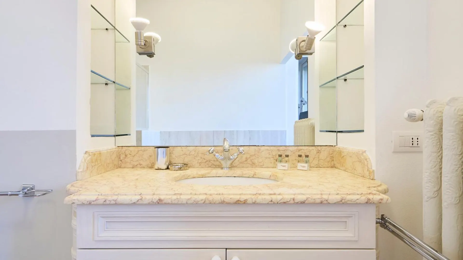Elegante Quadrilocale Conciliazione - Mirable Pm Apartment Milan
